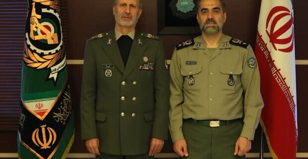 «امیر سرتیپ آشتیانی» بهترین گزینه برای تصدی وزارت دفاع است