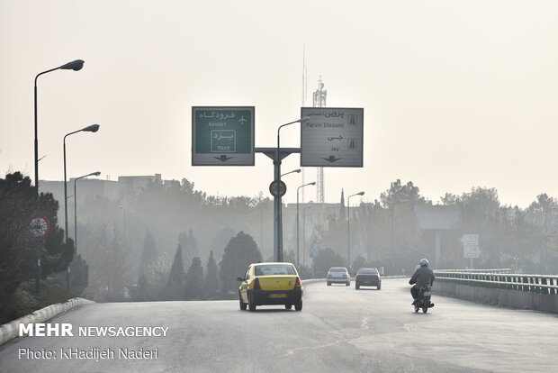 هوای اصفهان با وجود کاهش غبارآلودگی ناسالم است