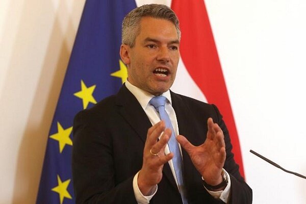 اتریش به اخراج پناهجویان افغانستان ادامه می دهد