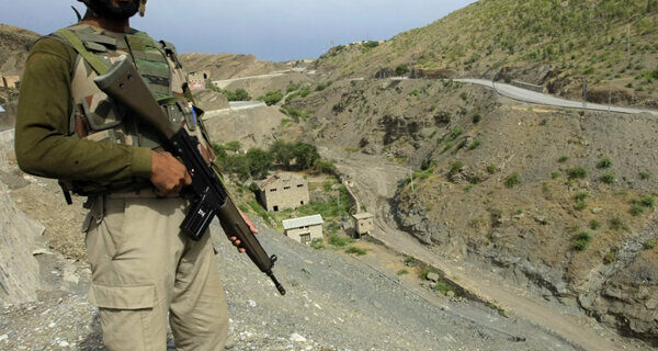 پاکستان مایل است به آموزش نیروهای امنیتی افغان کمک کند