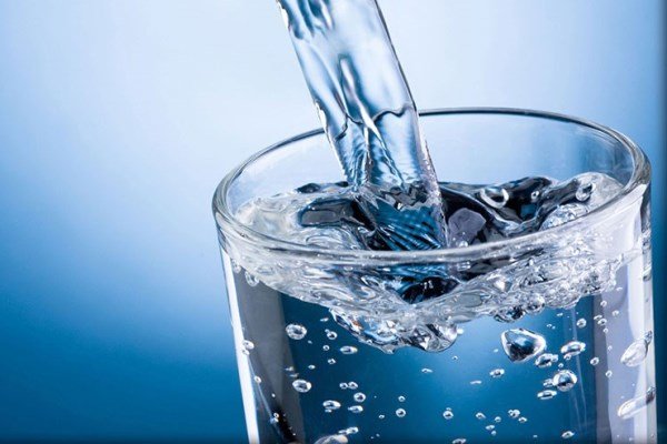 نوشیدن آب به پیشگیری از نارسایی قلبی کمک می کند