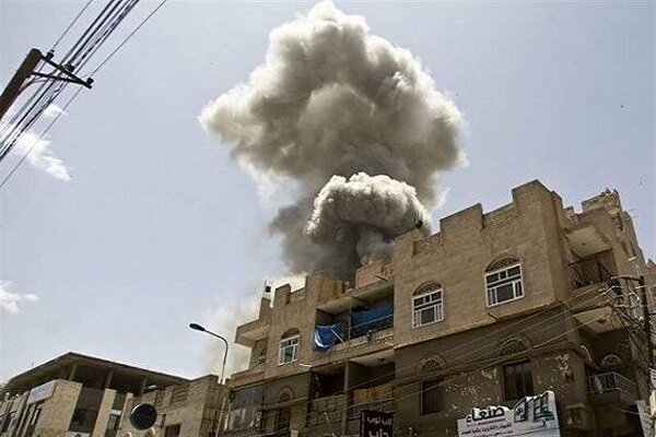 بمباران سنگین «الجوبه» در مأرب یمن از سوی جنگنده های سعودی