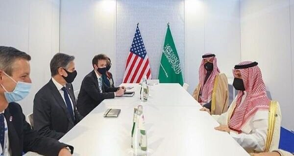 وزرای خارجه آمریکا و عربستان در ایتالیا با یکدیگر دیدار کردند