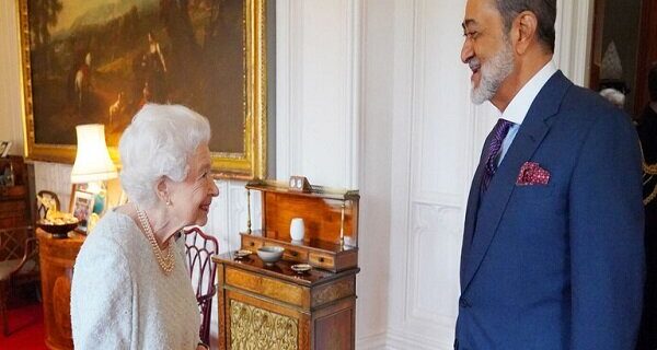 پادشاه عمان با ملکه انگلیس دیدار کرد