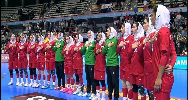 شکست هندبال زنان برابر کامرون/ثبت رتبه ۳۱ برای ایران در جهان