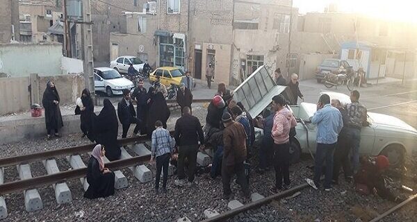 جزئیات جدید از تصادف قطار با وانت در ایستگاه ورامین