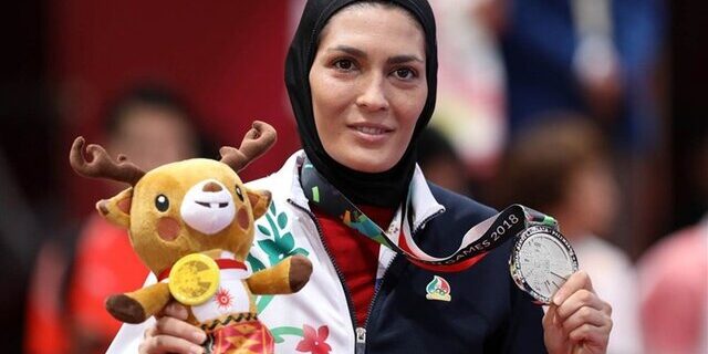 الهه منصوریان: اولین زن مسلمان UFC خواهم بود که با حجاب مبارزه می‌کند