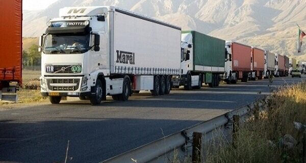 حمل روزانه ۷۰ هزار تن کالای اساسی با ۲۸۰۰ کامیون