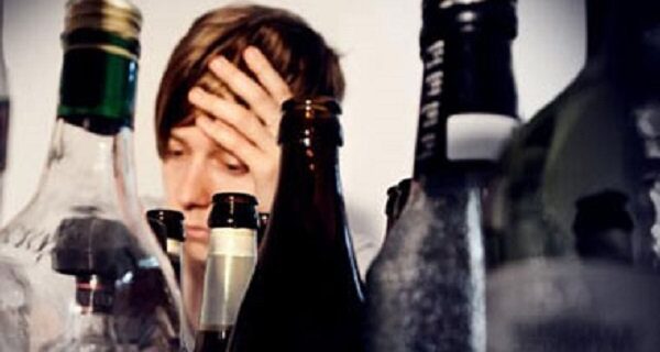 ارتباط نوشیدن مشروبات الکلی و بروز خطرات مغزی