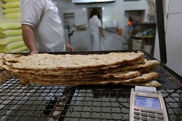 توزیع و پخش نان زائرین حضرت رضا بر عهده هیئات مذهبی است