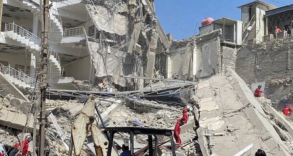 دولت الکاظمی مجوز ساختمان فرو ریخته در بغداد را داده بود+عکس