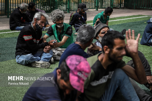 گشت های هلال‌احمر به ۱۸ پاتوق معتادان تهران سر می زنند