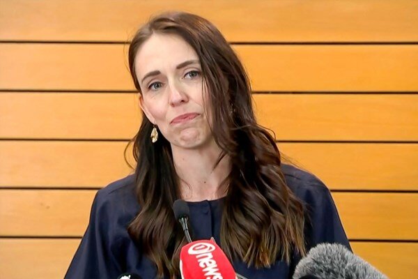 نخست وزیر نیوزیلند ماه آینده استعفا می‌کند