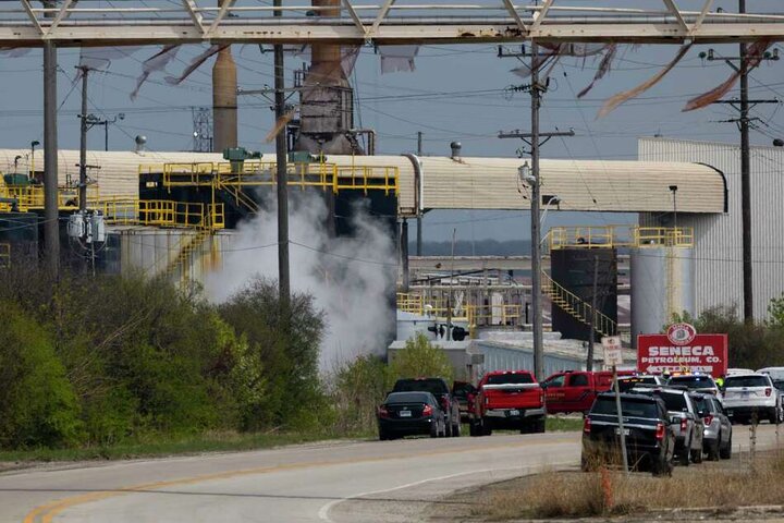 انفجار در کارخانه نفت شیکاگو ۲ کشته و زخمی برجای گذاشت