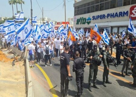 یدیعوت آحارونوت: ۲۰۰ هزار نفر در راهپیمایی پرچم مشارکت می‌کنند