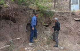 کشف چند گور باستانی در هنگام خاکبرداری در رودبار