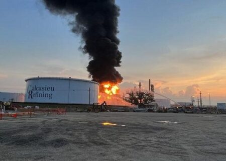 صاعقه عامل آتش سوزی در مخزن نفت لوئیزیانا