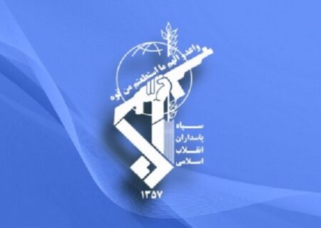سپاه پرچمدار پاسداری از مکتب و تعقیب آرمان‌ها و اهداف امام است