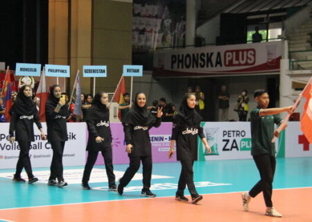رژه دختران والیبال ایران در افتتاحیه چلنجر کاپ آسیا 