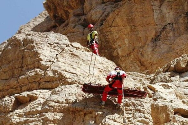 ۲ کوهنورد مفقود شده در ایوان کی امدادرسانی شدند