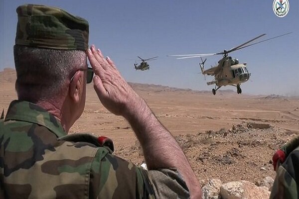 برگزاری رزمایش ارتش سوریه در منطقه بادیه
