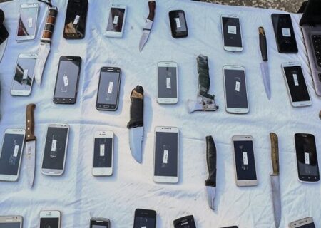 دستگیری ۲ مالخر حرفه‌ای و کشف ۳۰ دستگاه تلفن همراه مسروقه