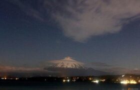 افزایش سطح هشدار در پی تشدید فعالیت آتشفشان «ویلاریکا» شیلی