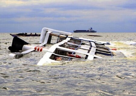 ۳ کشته و ۲ مفقود بر اثر غرق شدن قایق در سواحل ازمیر ترکیه