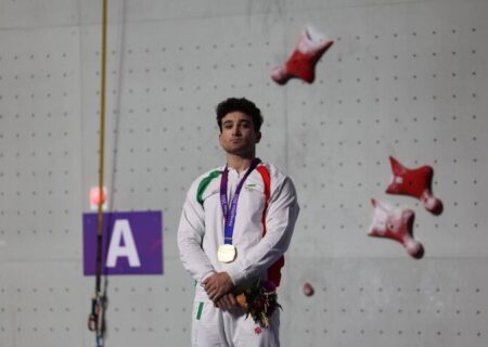 رضا علیپور به مرحله نیمه نهایی ماده سرعت راه یافت