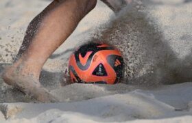 ۱۷ بازیکن به اردوی تیم ملی فوتبال ساحلی دعوت شدند