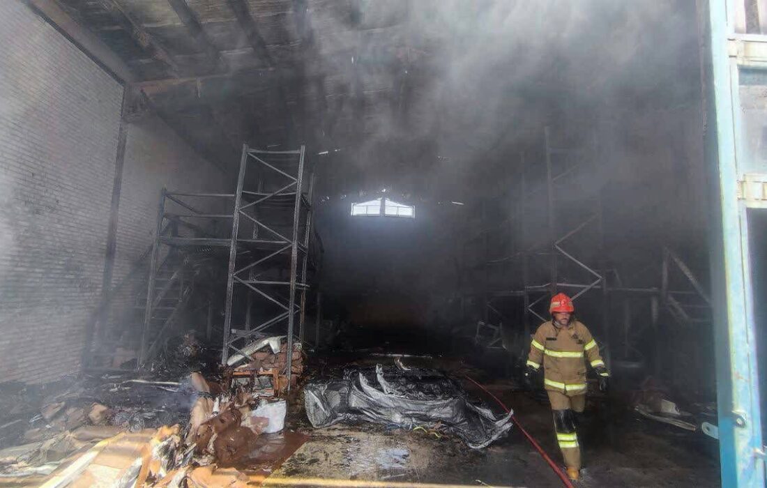 آتش سوزی در مجمتع کارگاهی شورآباد مهار شد